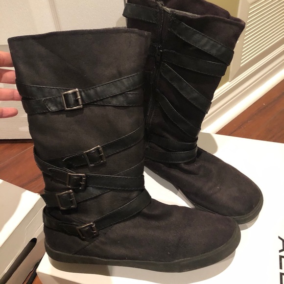 Aldo boots - Picture 1 of 3